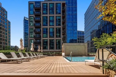 $799,000 | 133 Seaport Boulevard, Unit 502, Boston, MA 02210