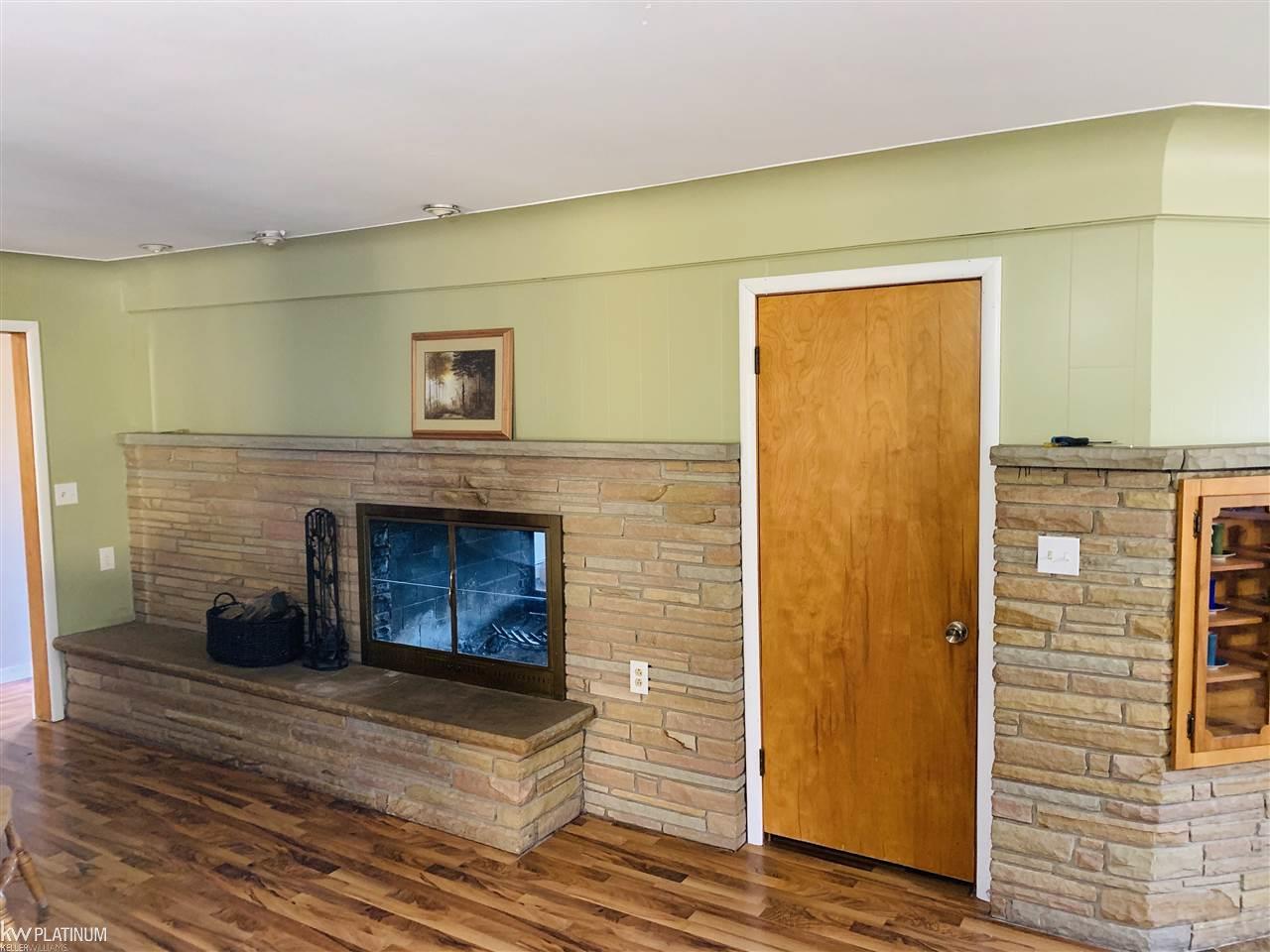 5242 South Sandusky Road Peck, MI 48466 - Photo 6 of 14