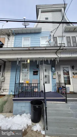 $945 | 939 West Pine Street, Coal Township, PA 17866