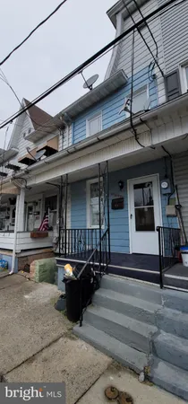 $945 | 939 West Pine Street, Coal Township, PA 17866