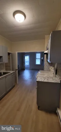 $945 | 939 West Pine Street, Coal Township, PA 17866