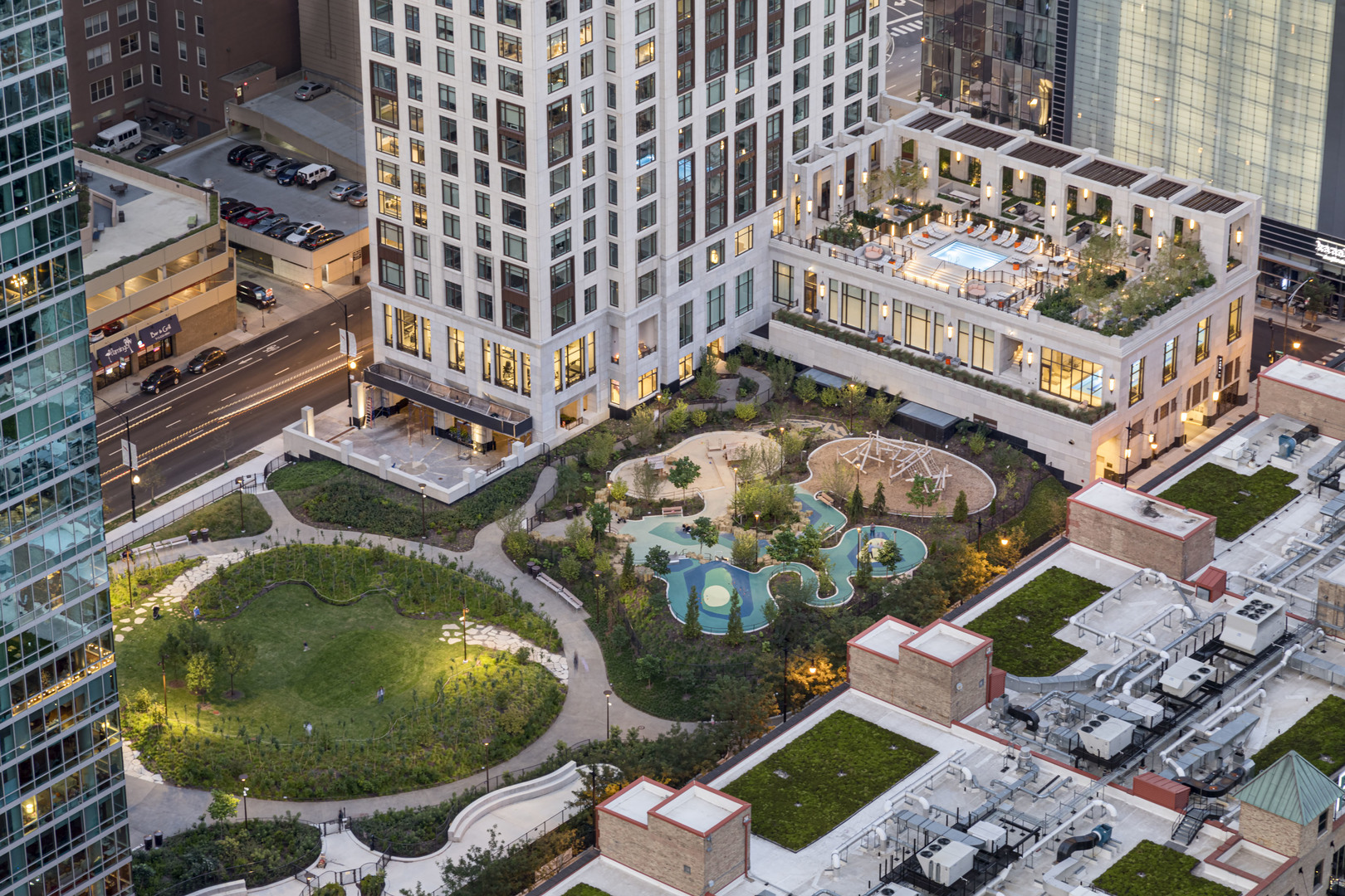 451 East Grand Avenue, Unit 5909 Chicago, IL 60611 - Photo 37 of 38 an aerial view of a swimming pool