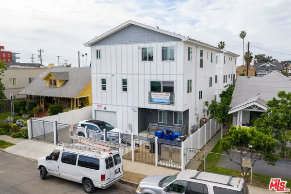$3,999,000 | 3025 Walton Avenue, Los Angeles, CA 90007