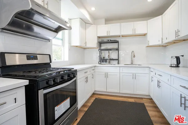 $3,999,000 | 3025 Walton Avenue, Los Angeles, CA 90007