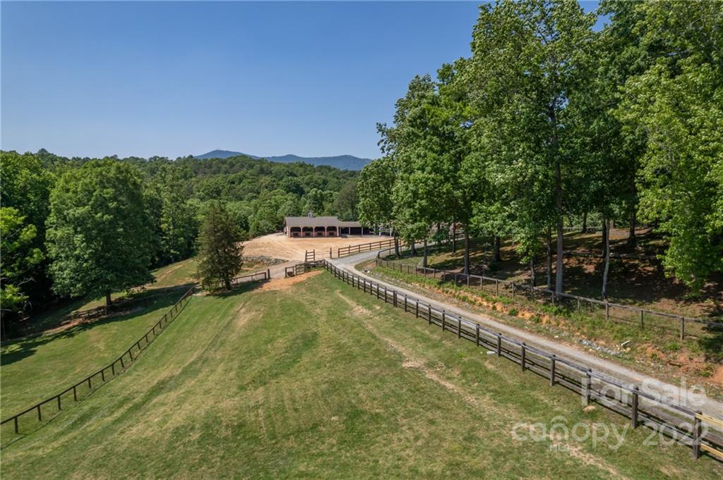 2345 Hunting Country Road Tryon, NC 28782 - Photo 9 of 48