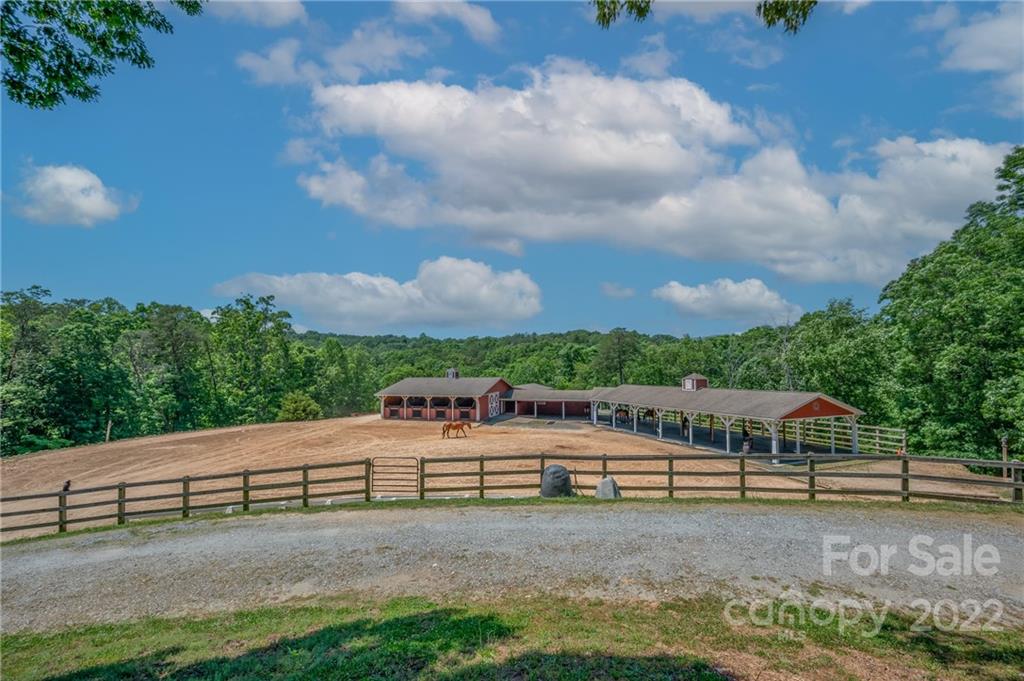 2345 Hunting Country Road Tryon, NC 28782 - Photo 10 of 48