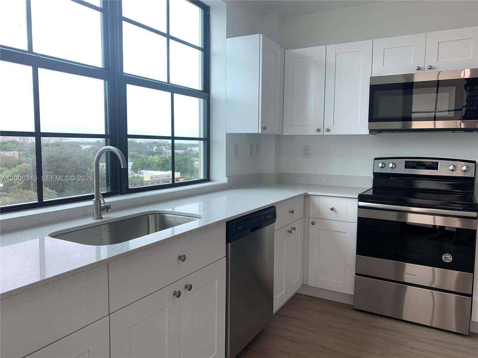 4100 Davie Road, Unit 417 Davie, FL 33314 - Photo 3 of 40