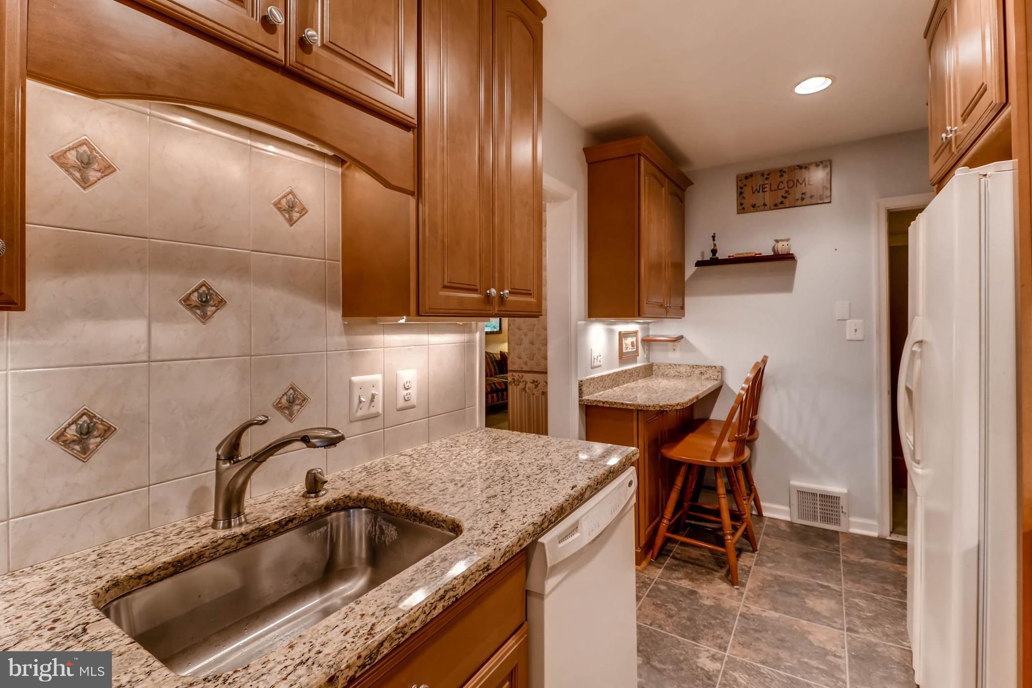 1811 Edgewood Road Baltimore, MD 21286 - Photo 12 of 28 Kitchen