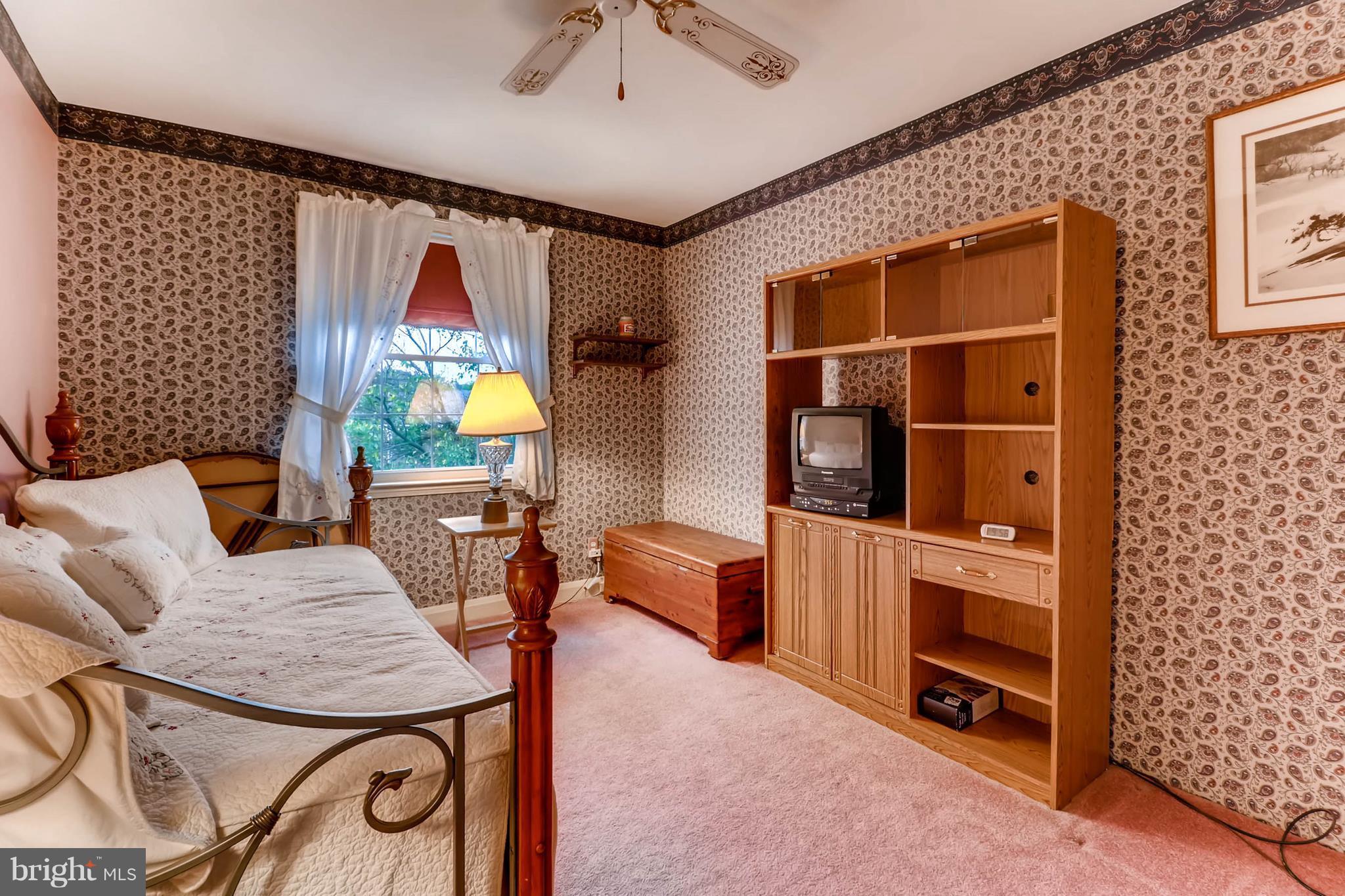 1811 Edgewood Road Baltimore, MD 21286 - Photo 22 of 28 Rear 3rd Bedroom