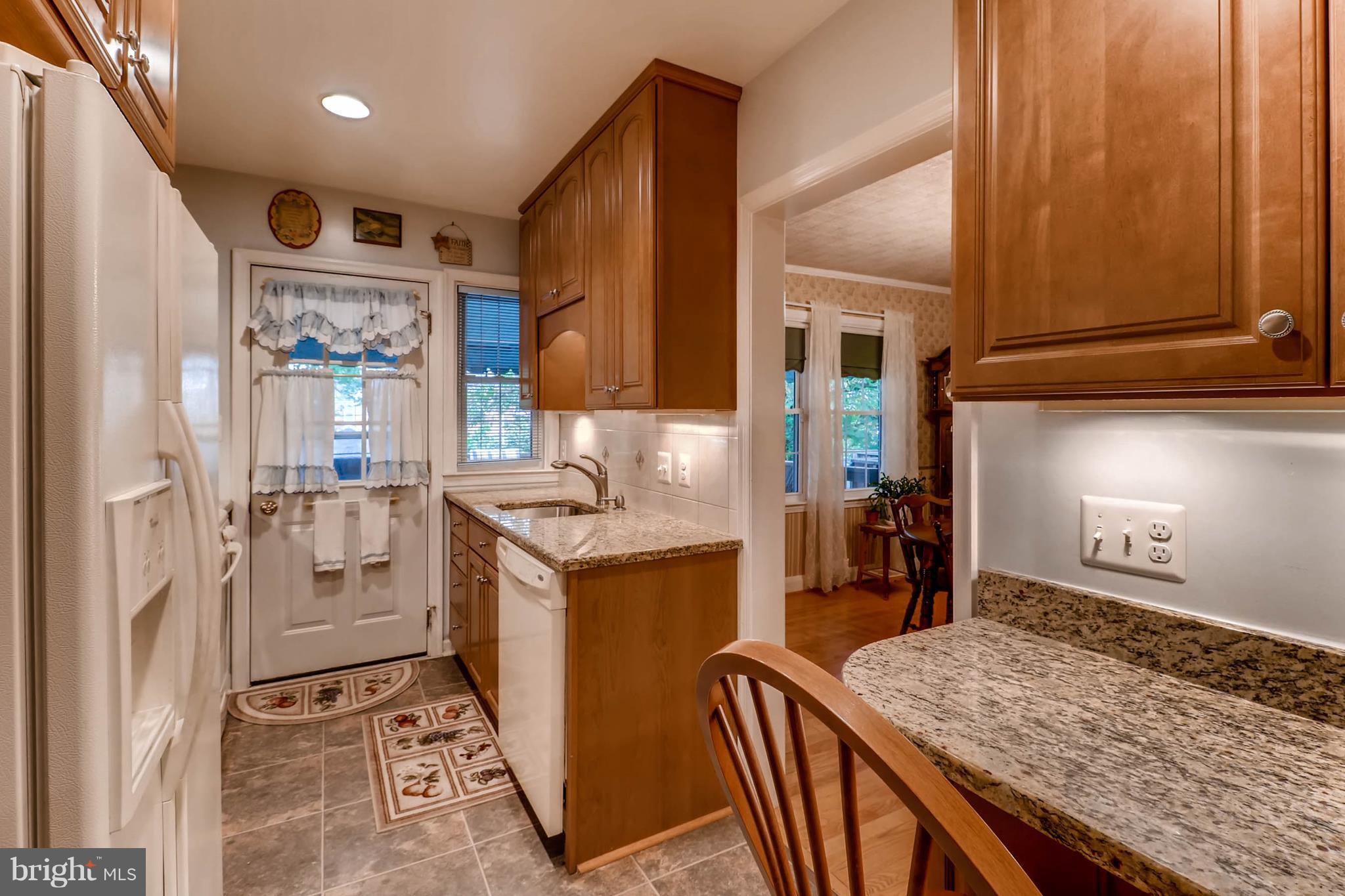 1811 Edgewood Road Baltimore, MD 21286 - Photo 8 of 28 Kitchen
