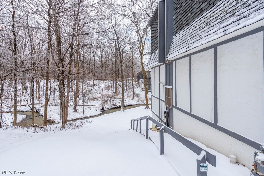 4750 Oak Point Road, Unit 201 Lorain, OH 44053 - Photo 4 of 34 Gallery Image 4