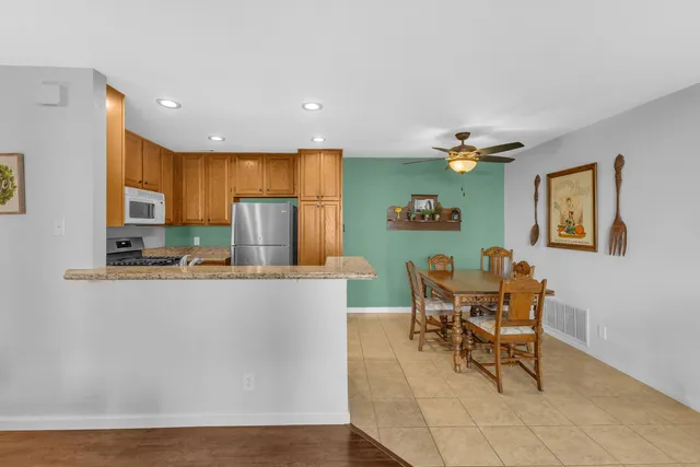 $269,900 | 31200 Landau Boulevard, Unit 2707, Cathedral City, CA 92234