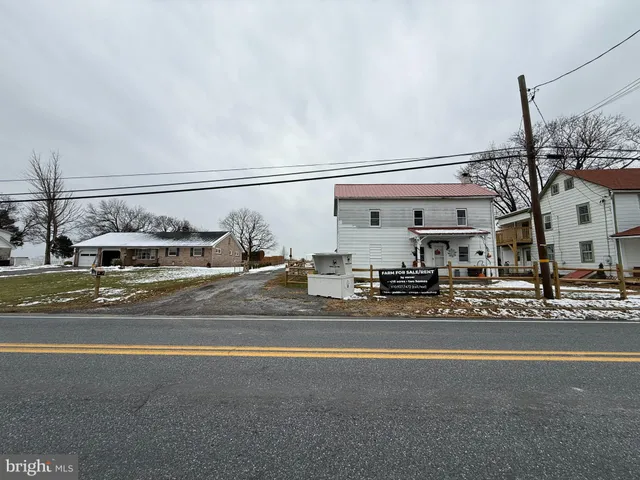 $4,950 | 937 Main Street, Mohrsville, PA 19541
