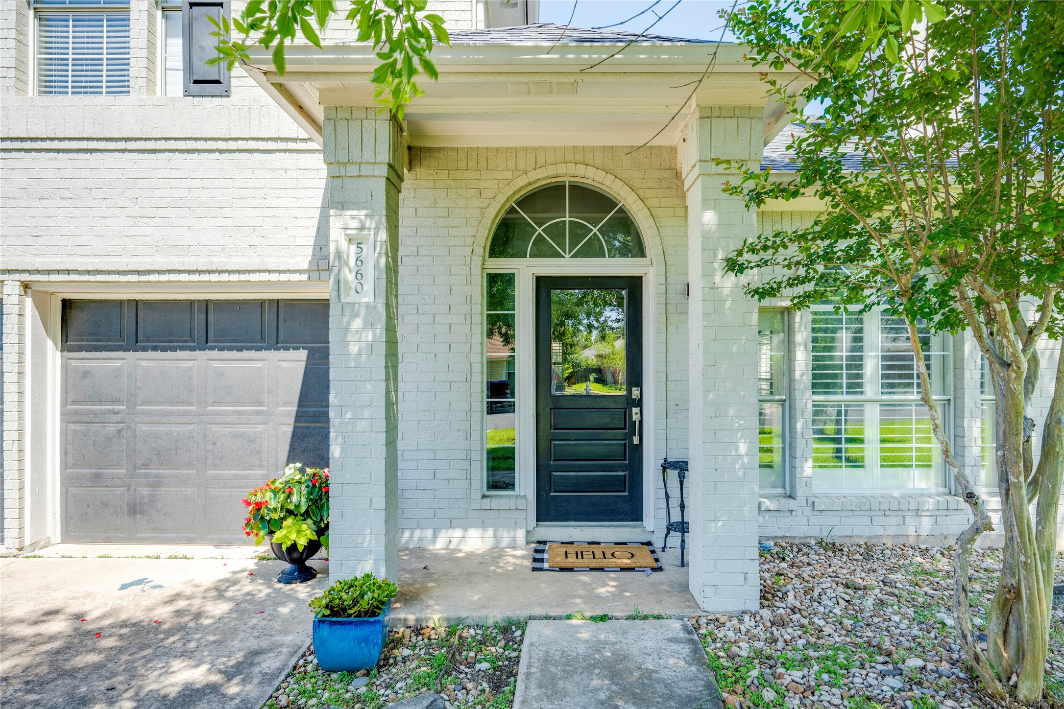 5660 Wagon Train Road Austin, TX 78749 - Photo 3 of 31