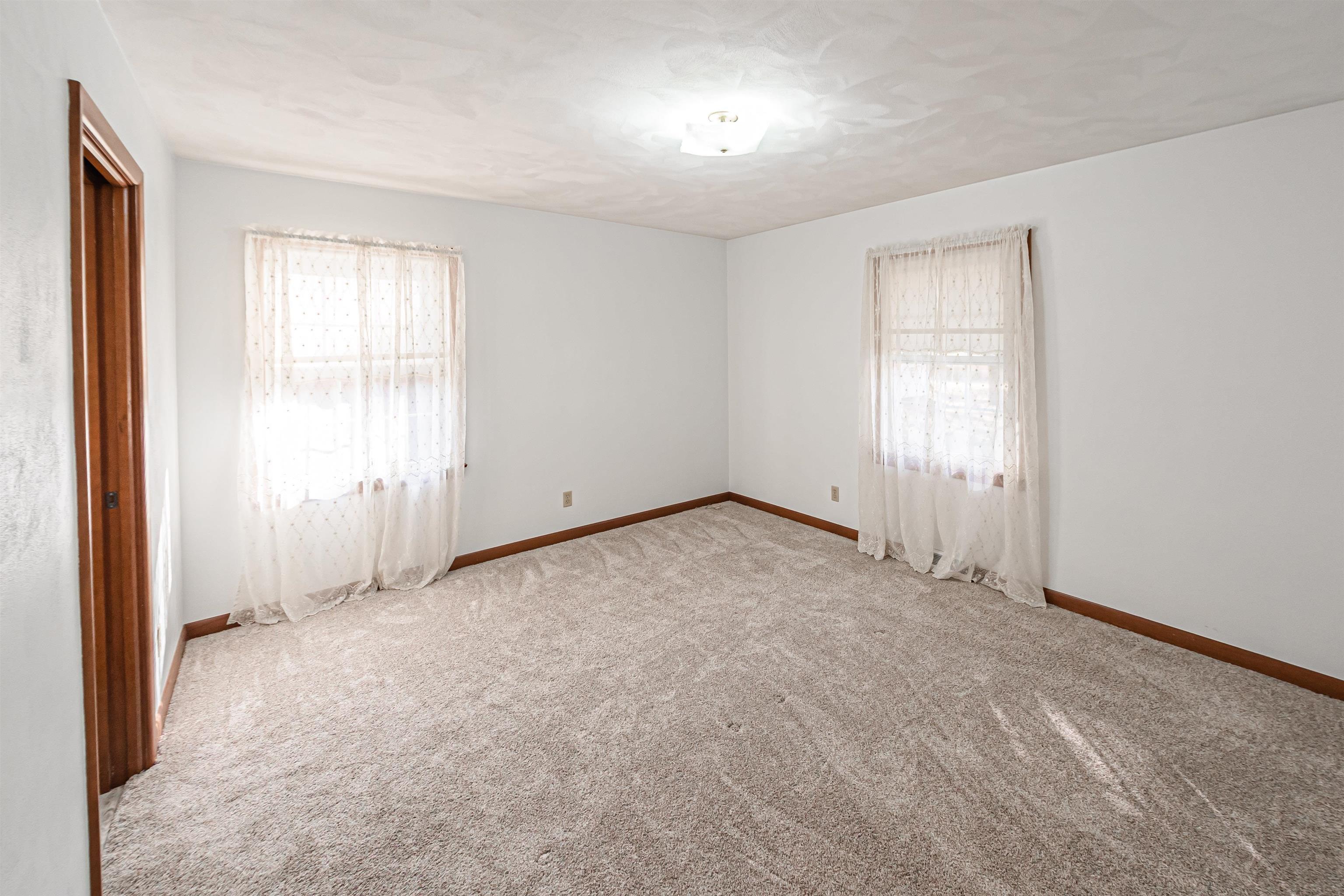 409 Reyling Drive Jasper, IN 47546 - Photo 18 of 34 Gallery Image 18