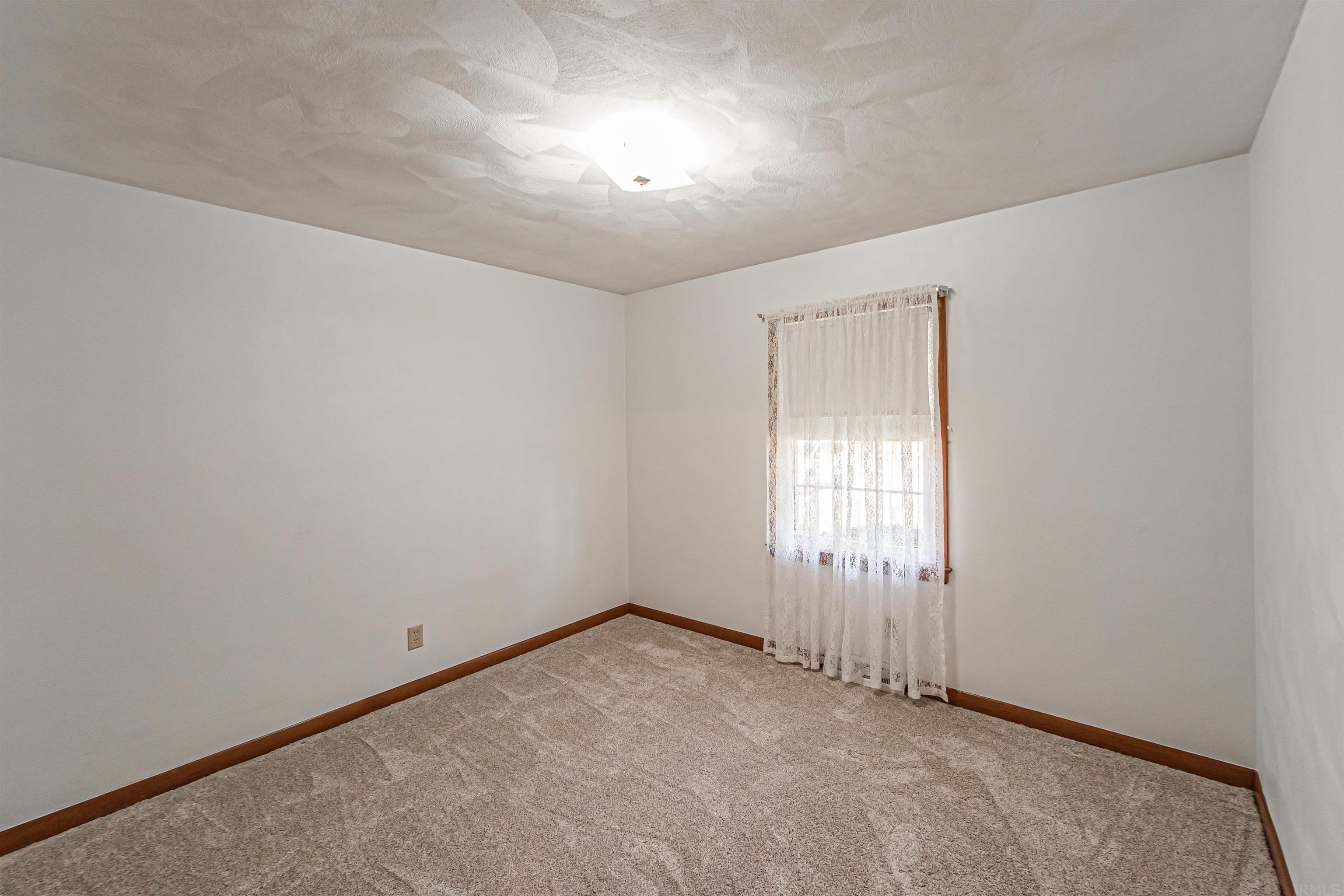 409 Reyling Drive Jasper, IN 47546 - Photo 19 of 34 Gallery Image 19