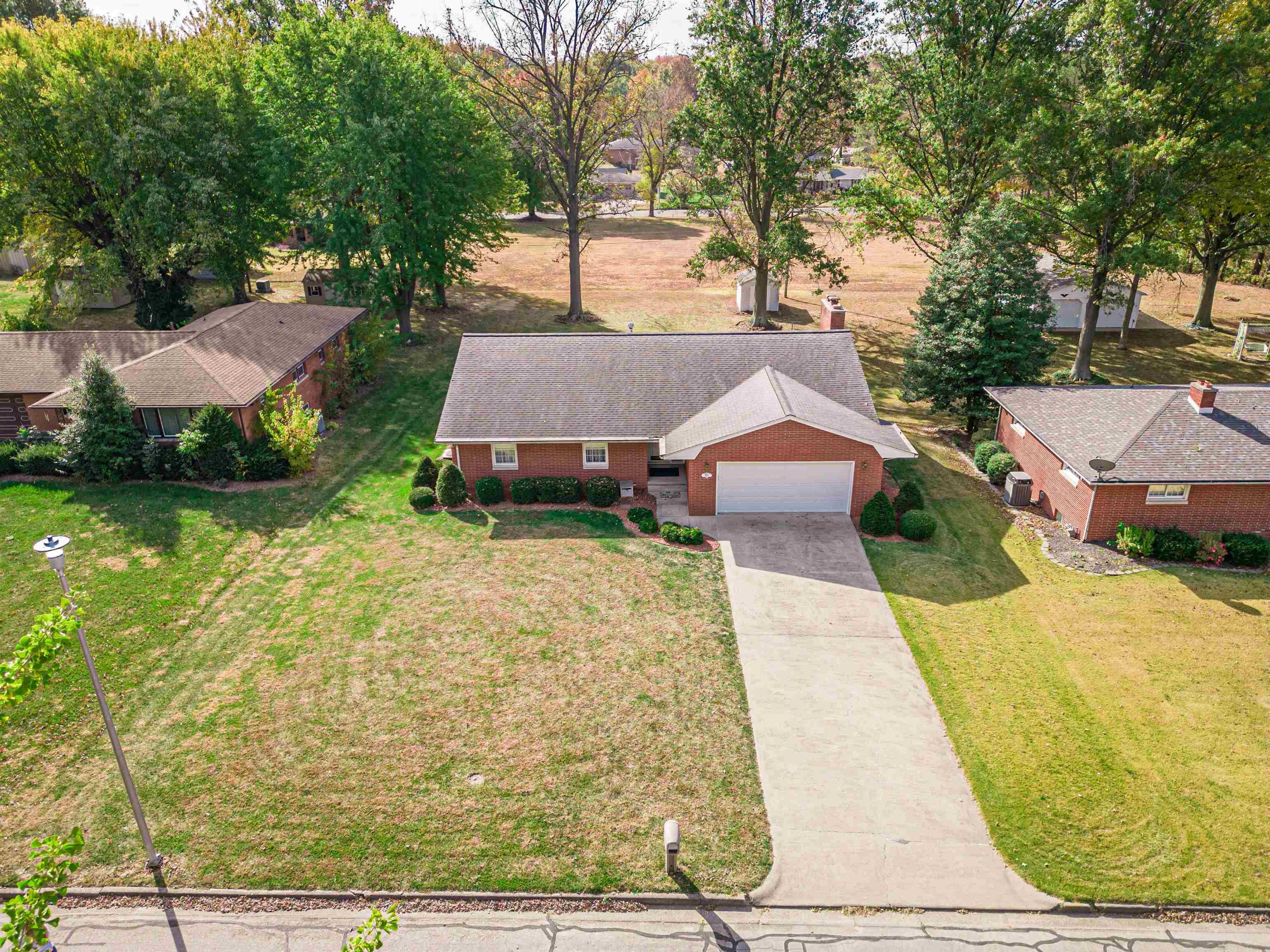 409 Reyling Drive Jasper, IN 47546 - Photo 3 of 34 Gallery Image 3