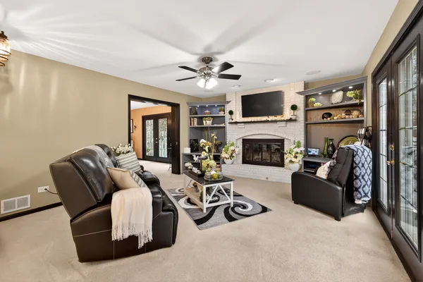 $795,000 | S775 Madison Street, Winfield, IL 60190