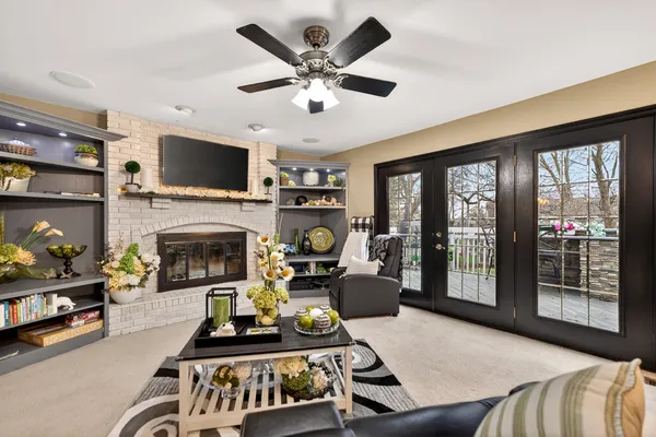 $795,000 | S775 Madison Street, Winfield, IL 60190