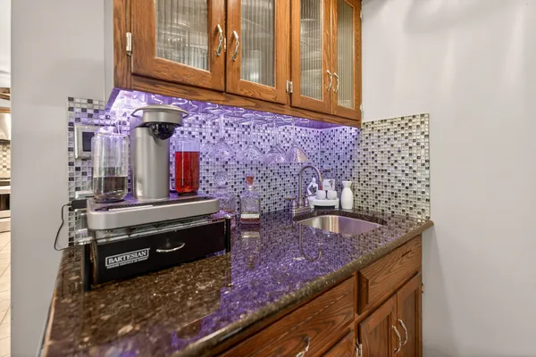 $795,000 | S775 Madison Street, Winfield, IL 60190