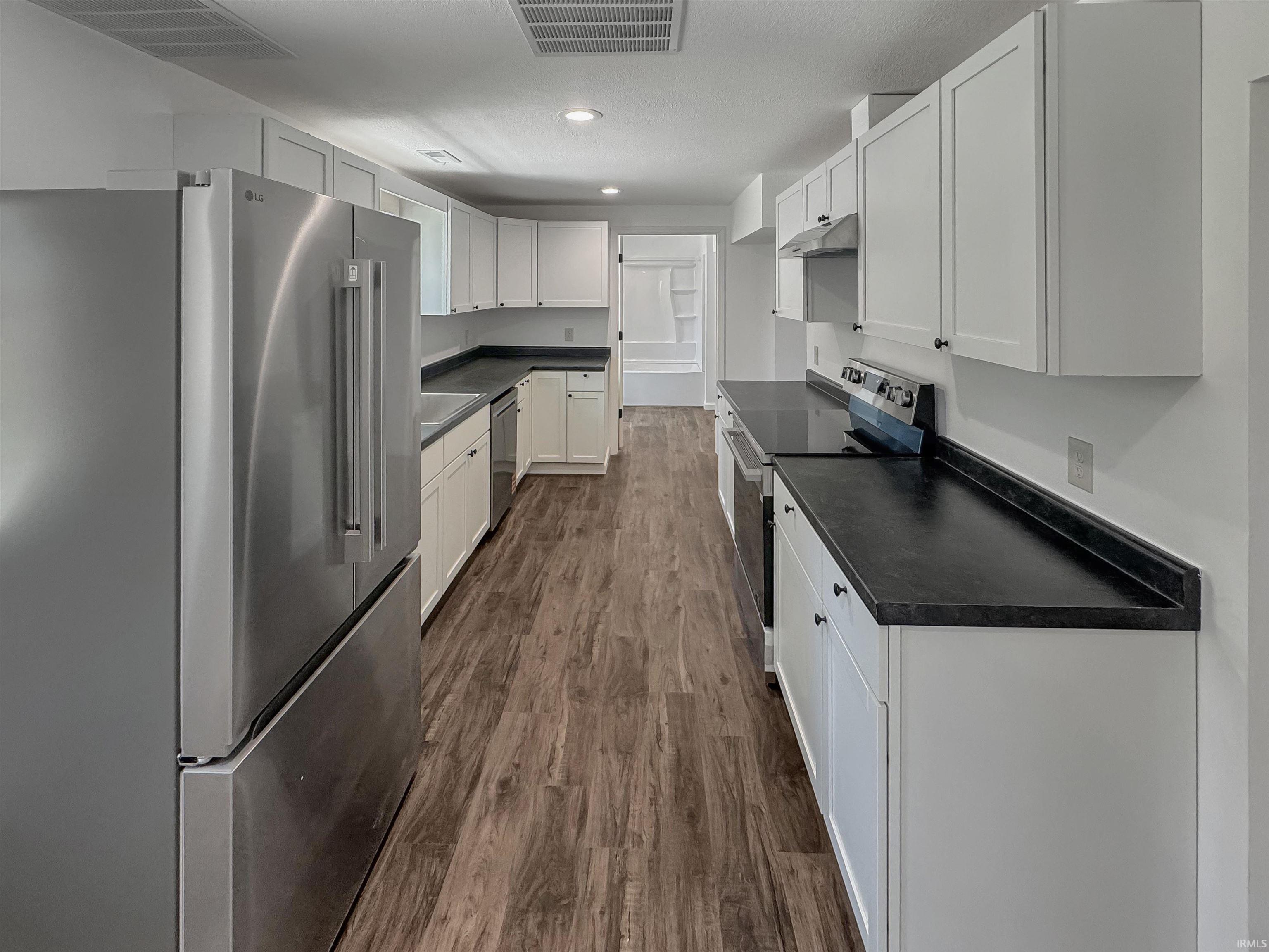 407 South 8th Street Boonville, IN 47601 - Photo 3 of 23