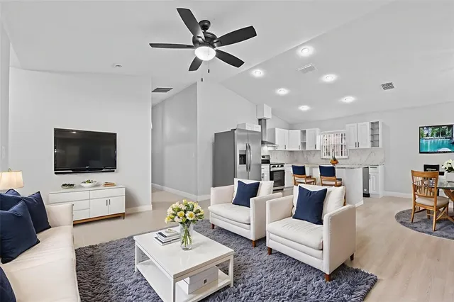 $349,500 | 319 Avenue A Northeast, Winter Haven, FL 33881