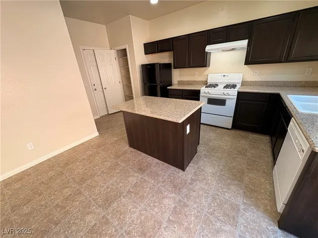 $1,991 | 968 Via Gandalfi, Henderson, NV 89011