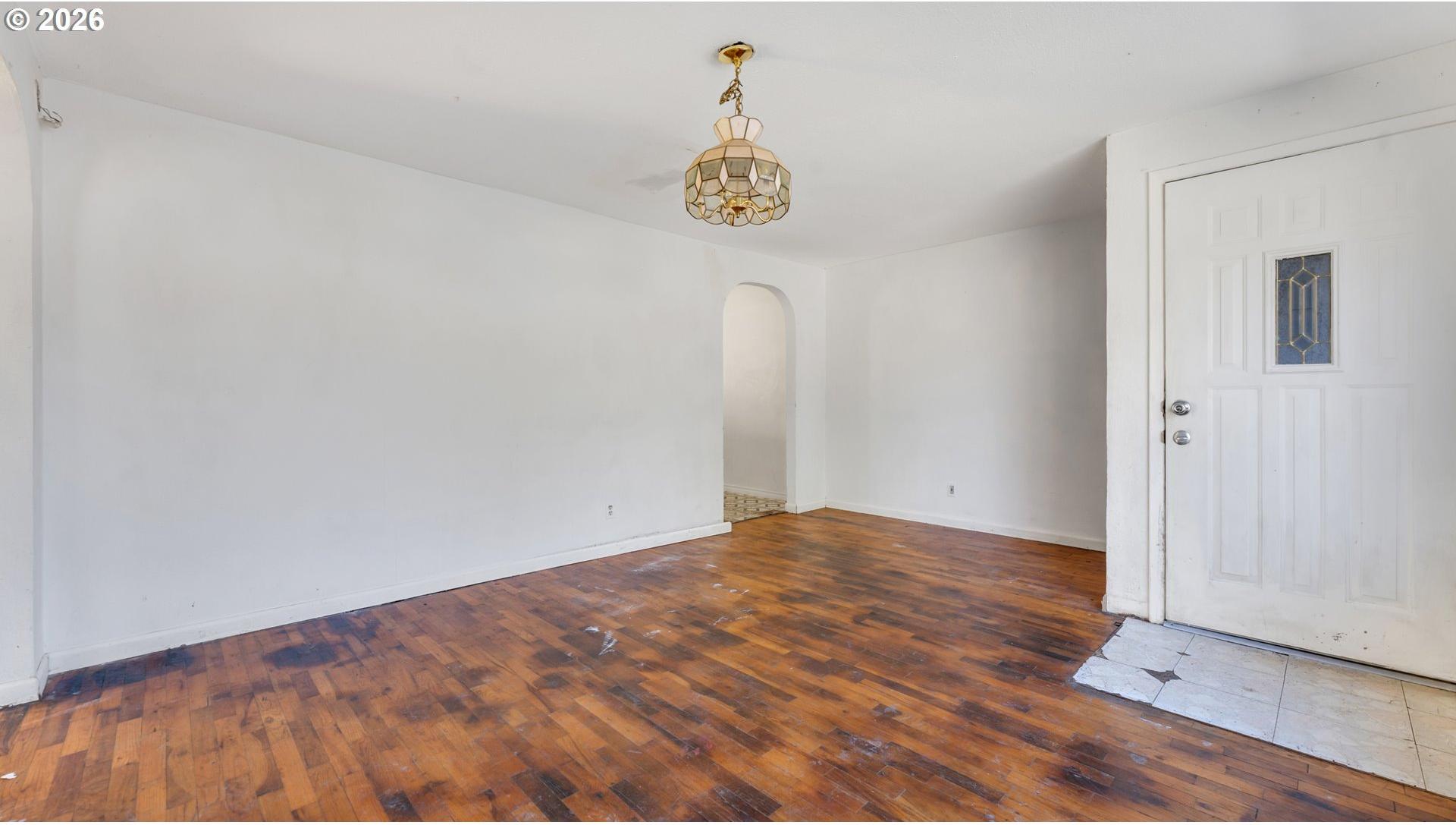 577 Pacific Avenue Springfield, OR 97477 - Photo 3 of 44 Gallery Image 3