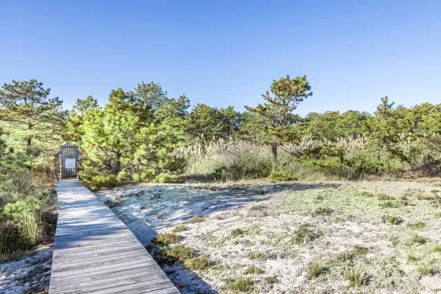 $75,000 | 55 Seabreeze Way, Amagansett, NY 11930