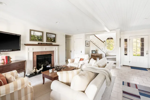 $75,000 | 55 Seabreeze Way, Amagansett, NY 11930