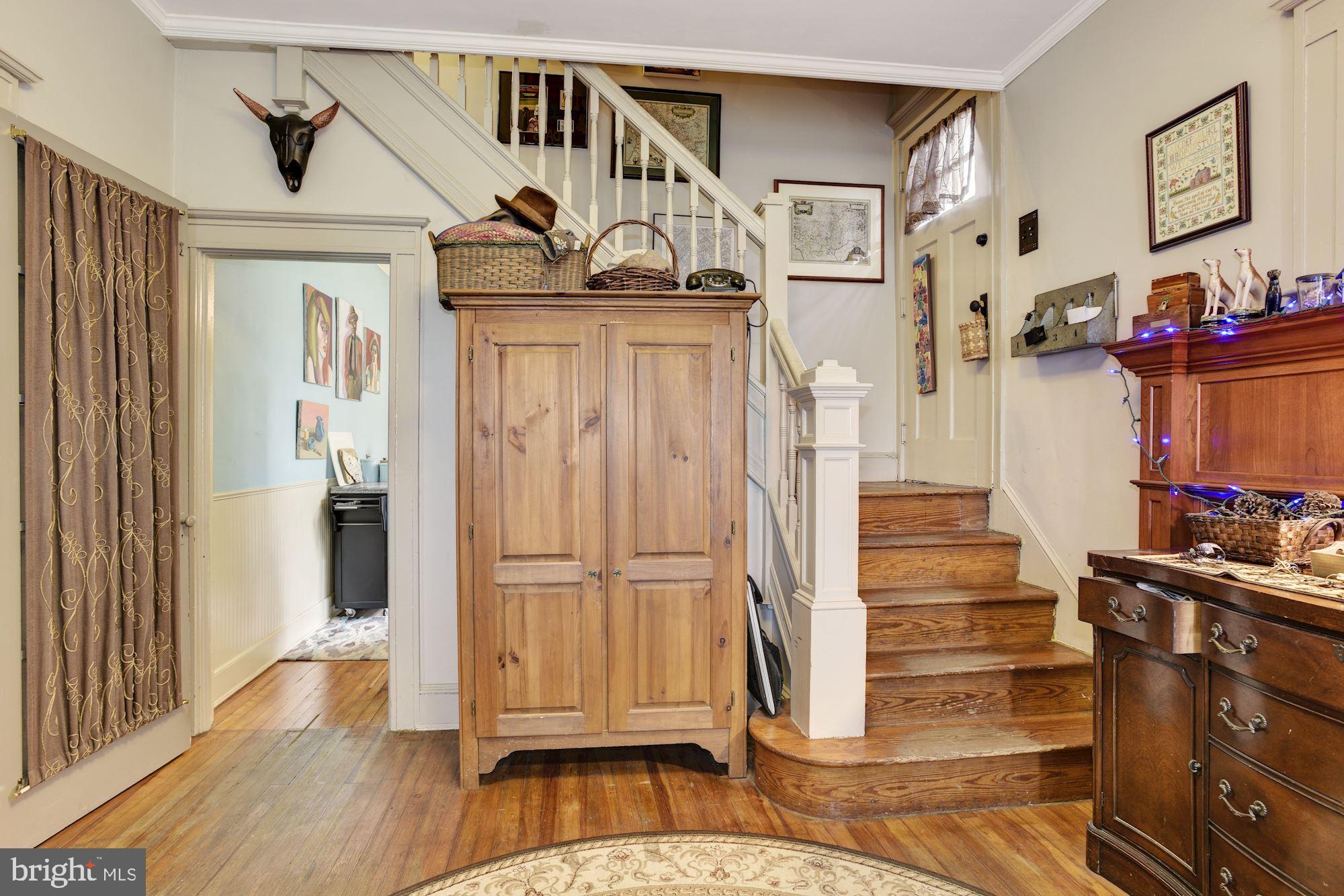 2709 Goodwood Road Baltimore, MD 21214 - Photo 3 of 31 Foyer