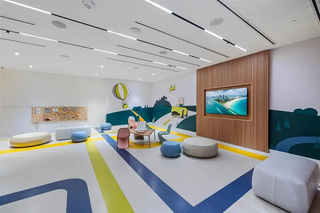 $12,750 | 300 Biscayne Blvd Way, Unit 4509, Miami, FL 33131