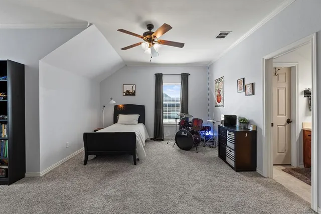 $609,900 | 1072 West Secretariat Drive, Terrell, TX 75160