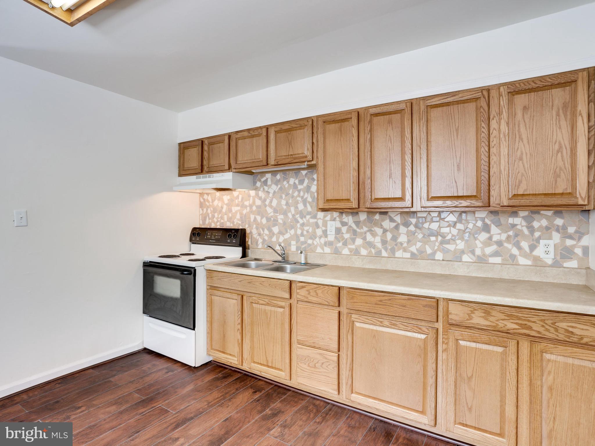 19058 Bethlehem Church Road Triangle, VA 22172 - Photo 8 of 29 Kitchen