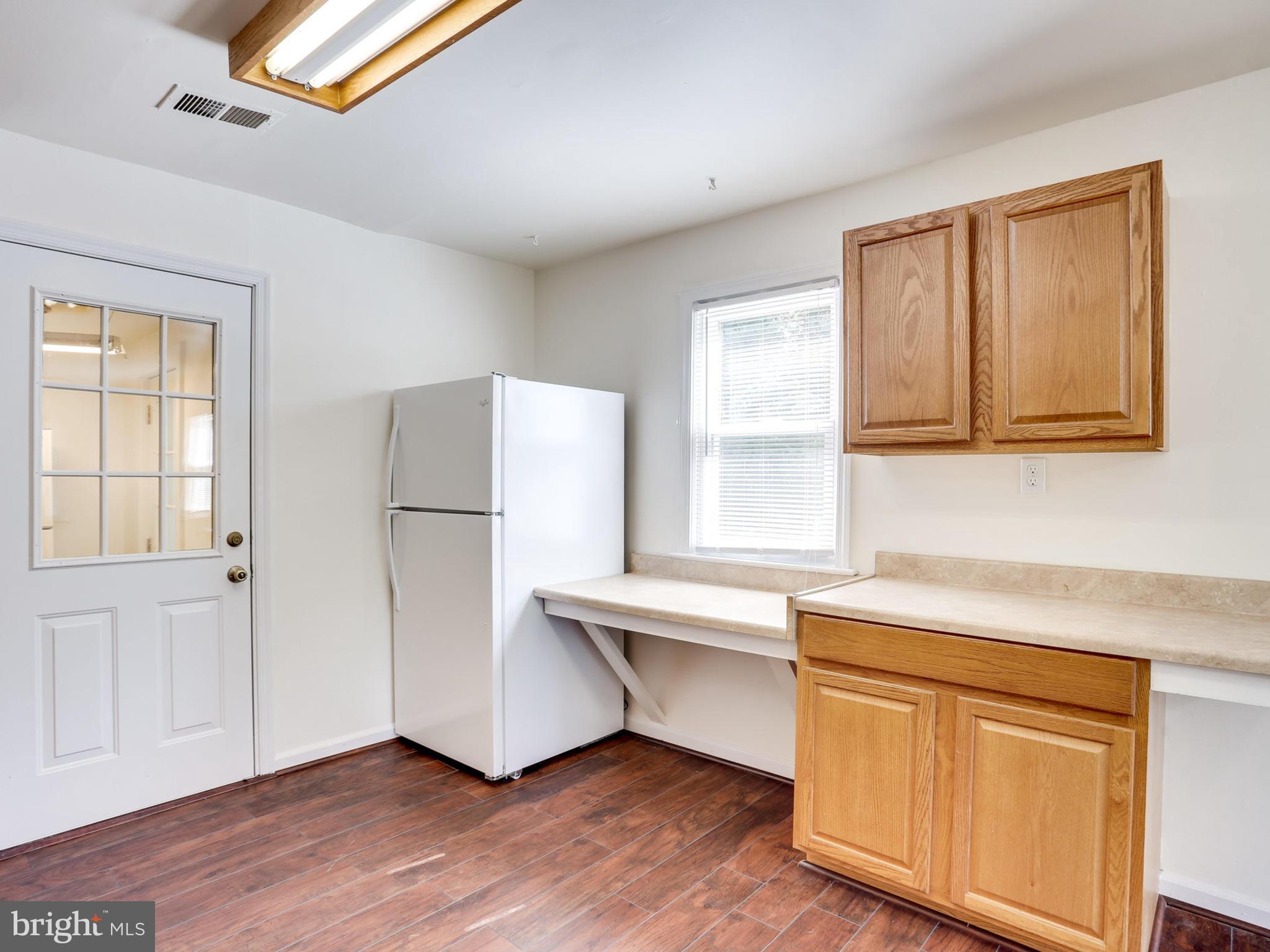 19058 Bethlehem Church Road Triangle, VA 22172 - Photo 9 of 29 Kitchen
