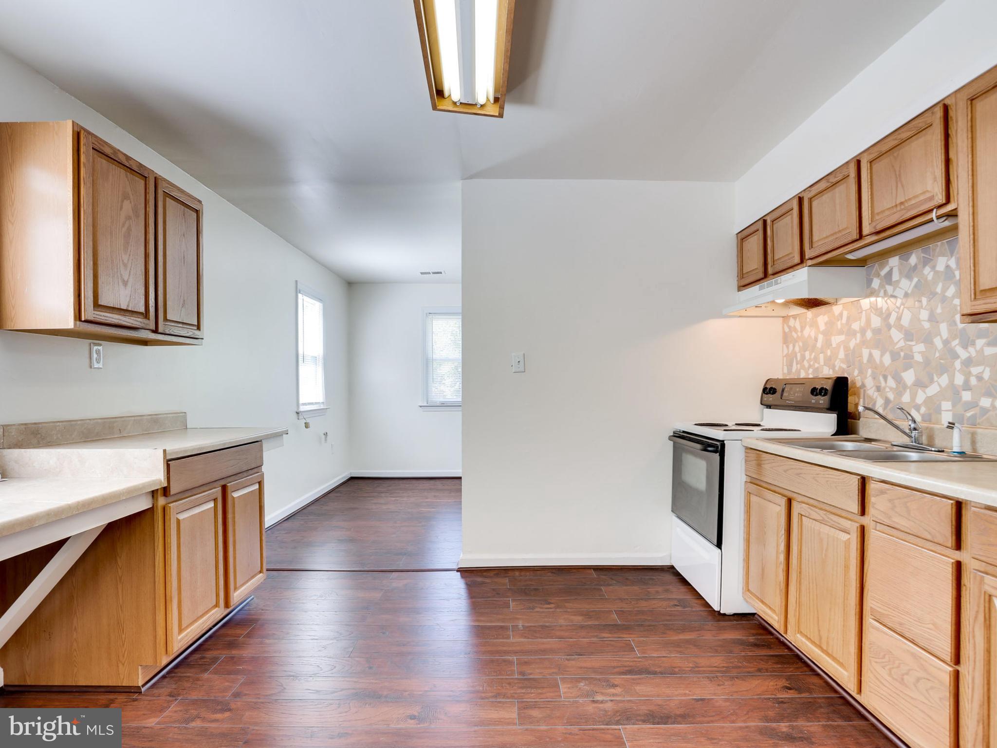 19058 Bethlehem Church Road Triangle, VA 22172 - Photo 10 of 29 Kitchen