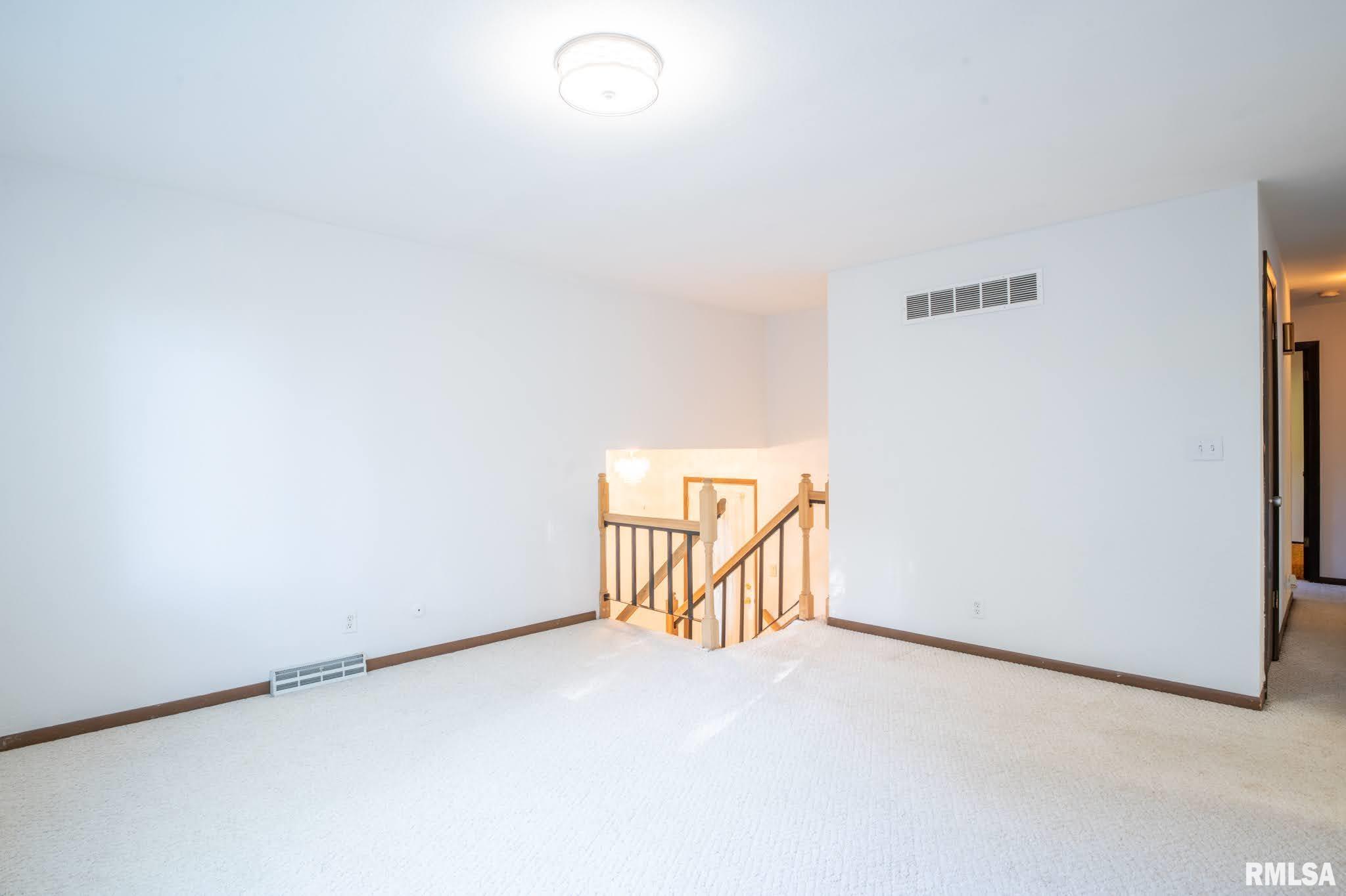 1611 Upper Spring Bay Road Metamora, IL 61548 - Photo 13 of 52