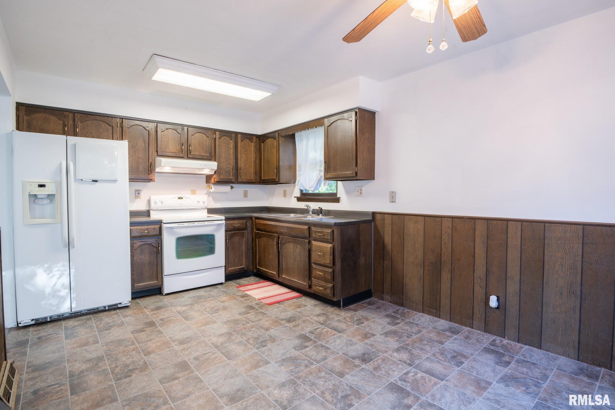 1611 Upper Spring Bay Road Metamora, IL 61548 - Photo 27 of 52