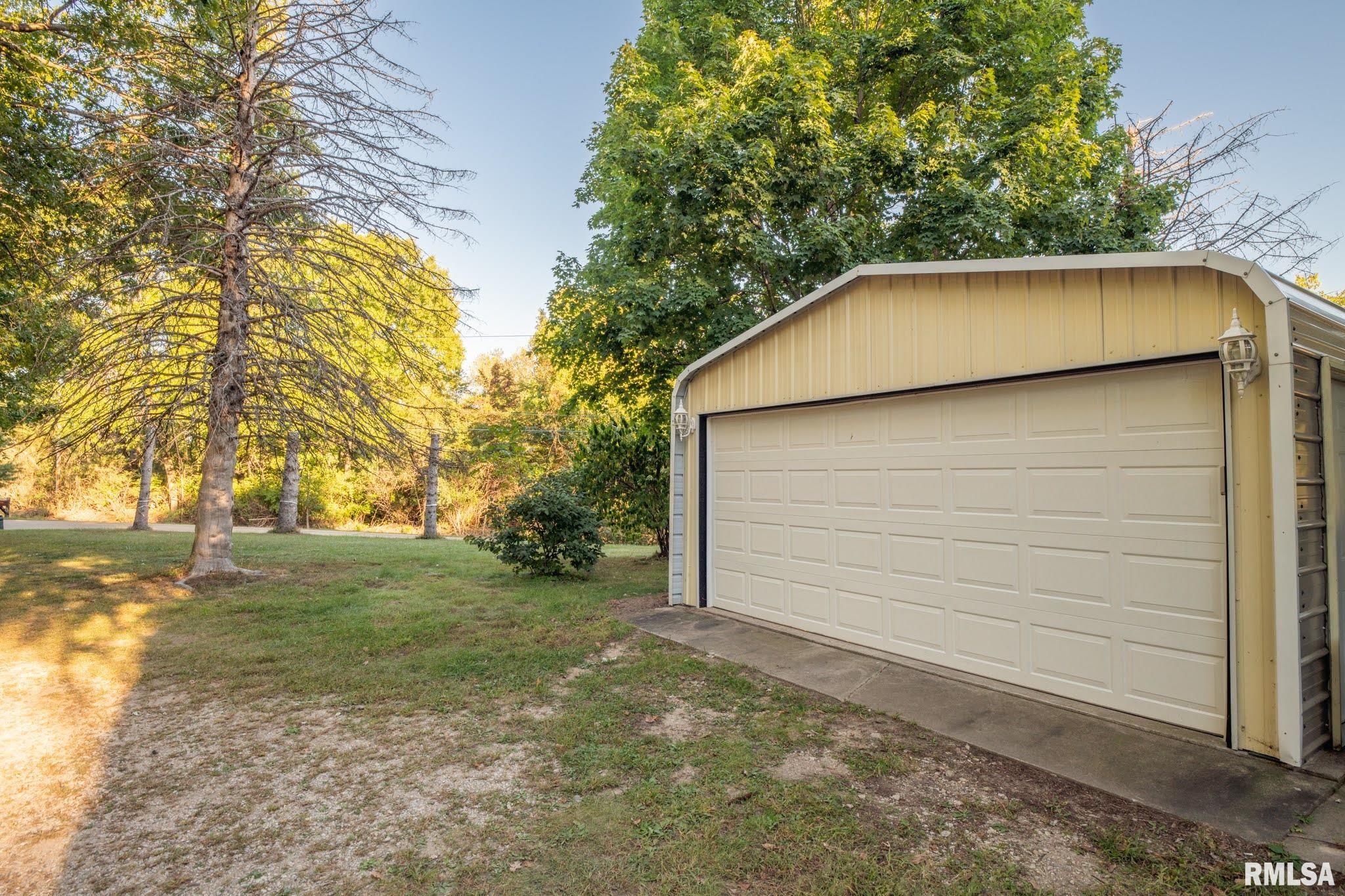 1611 Upper Spring Bay Road Metamora, IL 61548 - Photo 37 of 52