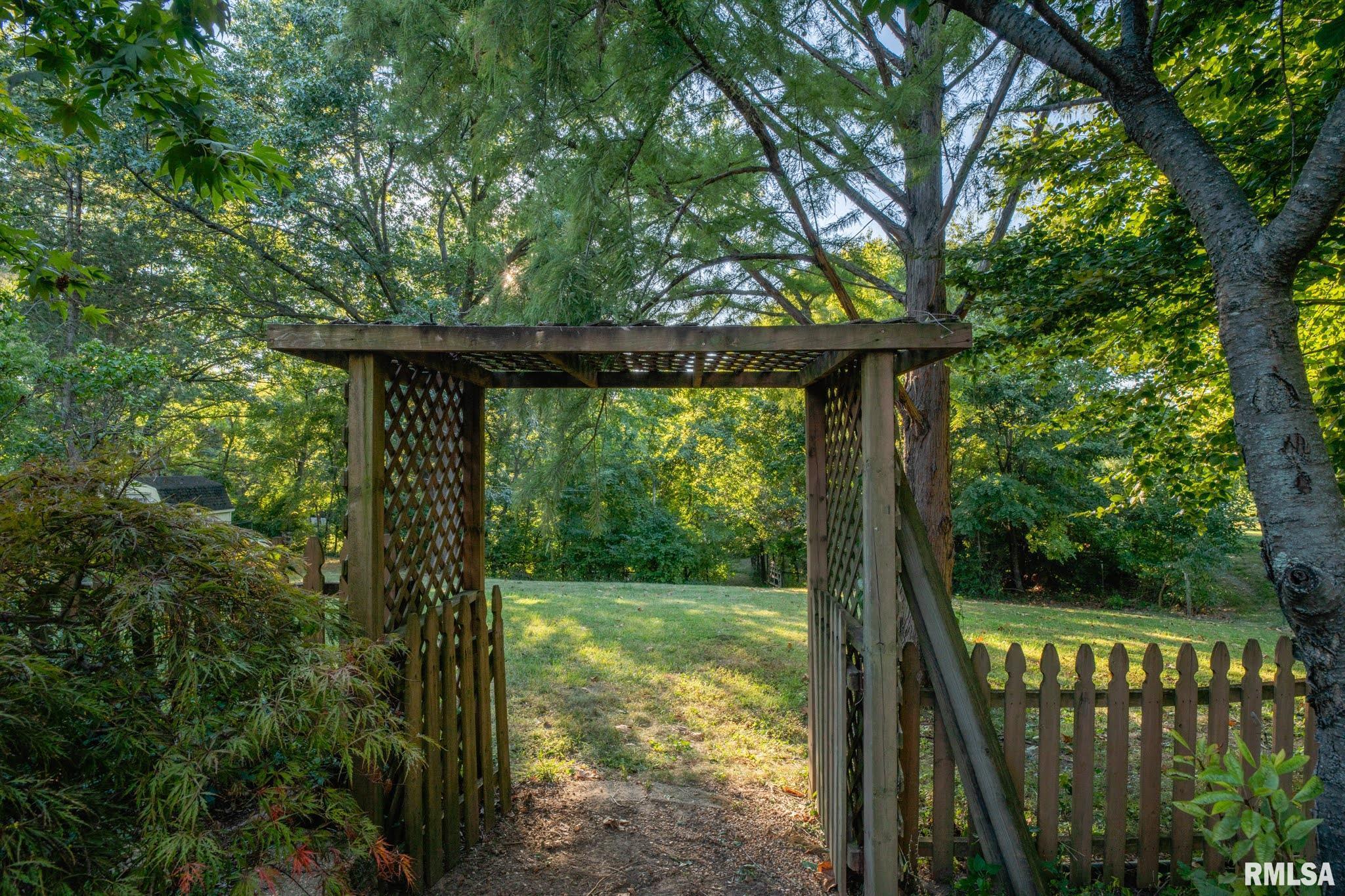 1611 Upper Spring Bay Road Metamora, IL 61548 - Photo 41 of 52