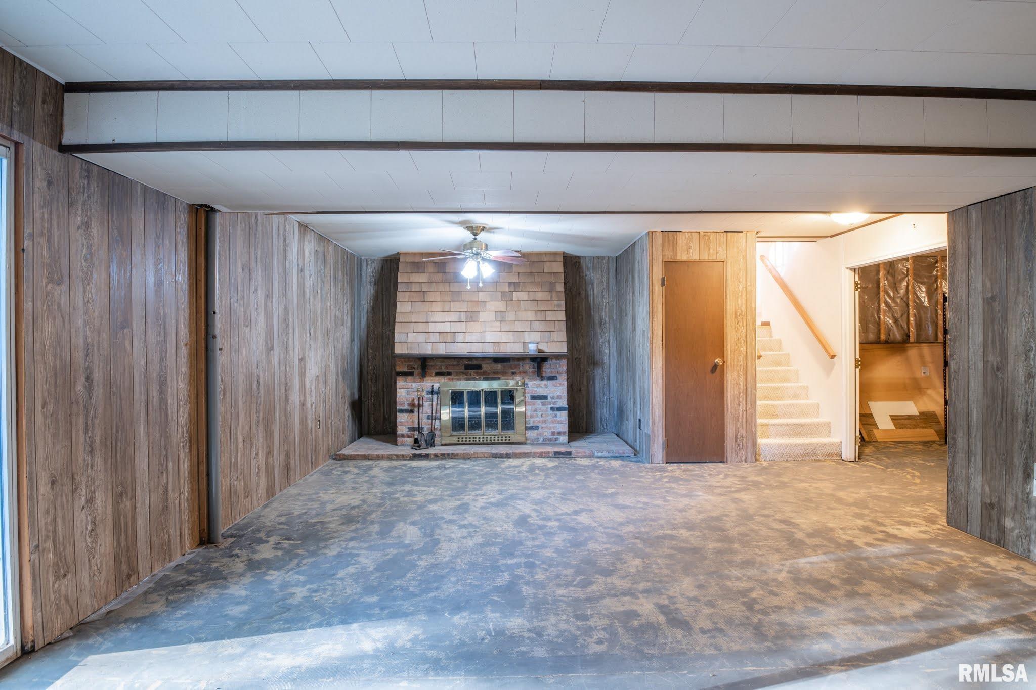 1611 Upper Spring Bay Road Metamora, IL 61548 - Photo 7 of 52