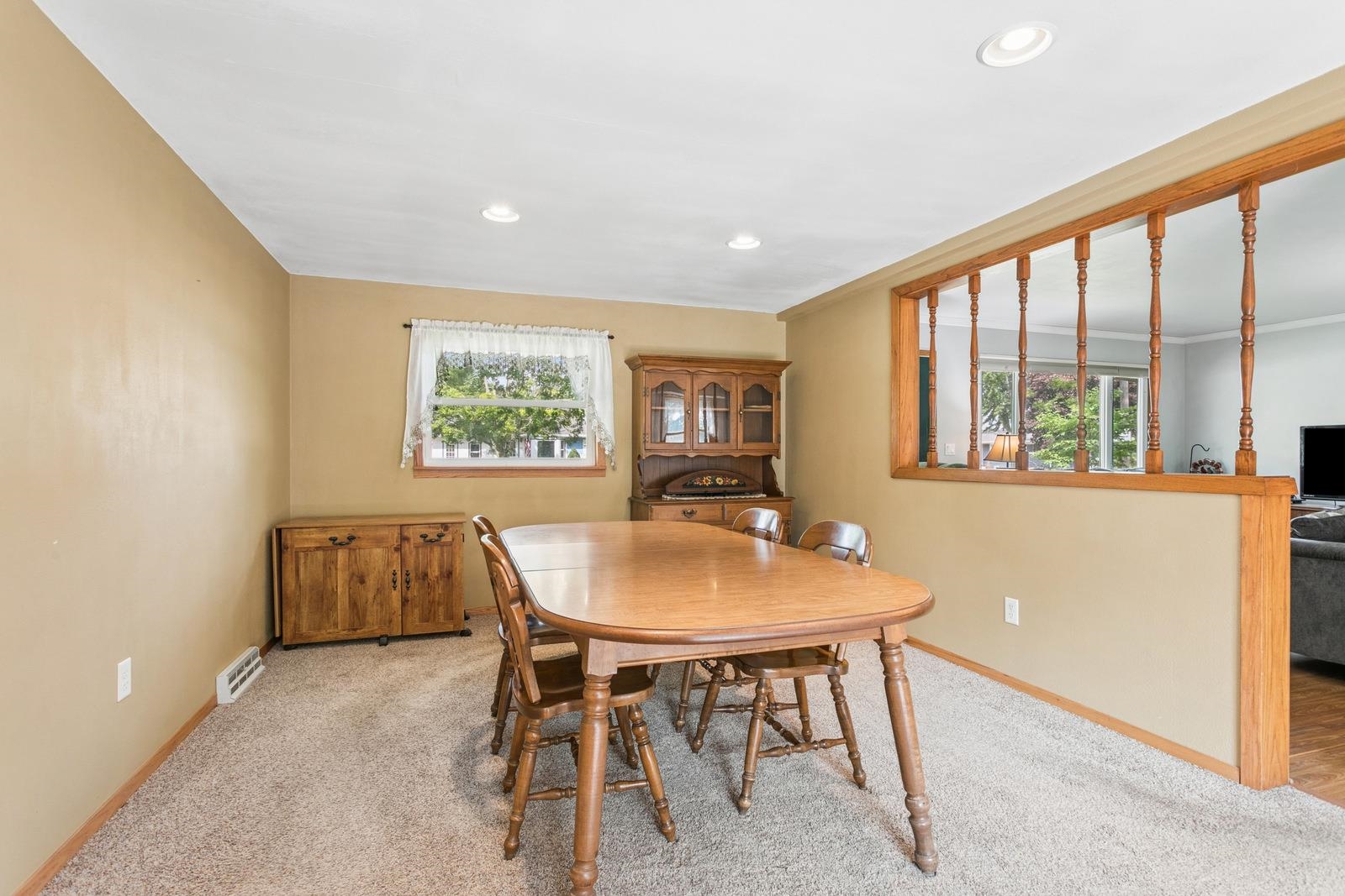 416 3rd Street Reedsville, WI 54230 - Photo 4 of 36 Gallery Image 4