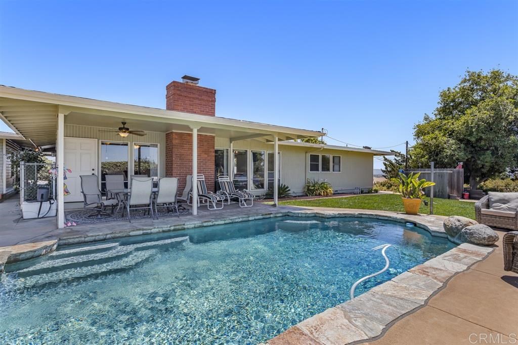 226 South Stage Coach Lane Fallbrook, CA 92028 - Photo 15 of 25 Gallery Image 15
