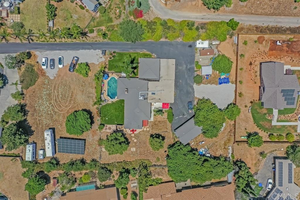 226 South Stage Coach Lane Fallbrook, CA 92028 - Photo 23 of 25 Gallery Image 23