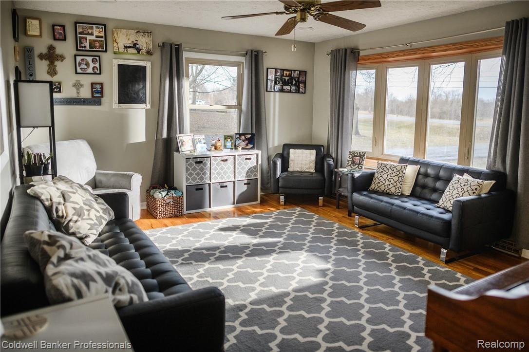 8660 South Meridian Road Laingsburg, MI 48848 - Photo 6 of 40 Tim-Maggie-Listing03-res.jpg