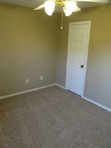 $2,300 | 5104 Big Spring Drive, Pearland, TX 77584