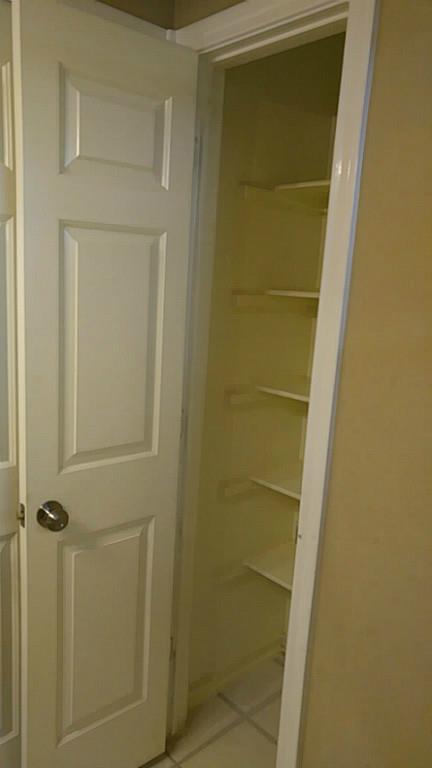 5104 Big Spring Drive Pearland, TX 77584 - Photo 20 of 28 Second bath linen closet