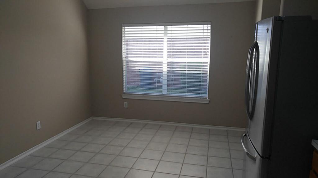 5104 Big Spring Drive Pearland, TX 77584 - Photo 6 of 28 Break Fast Area