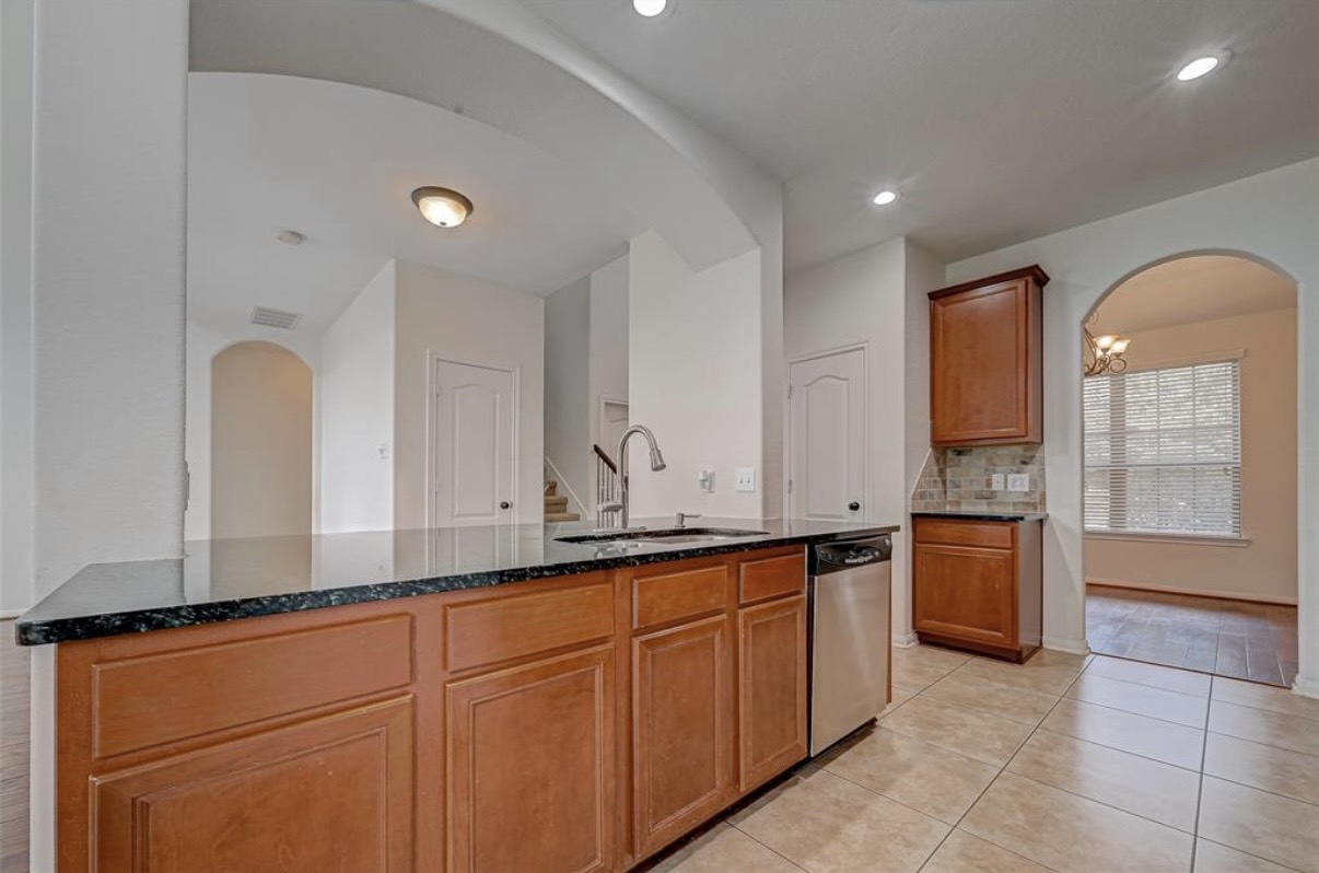 11 Sagamore Ridge Place Spring, TX 77389 - Photo 15 of 35