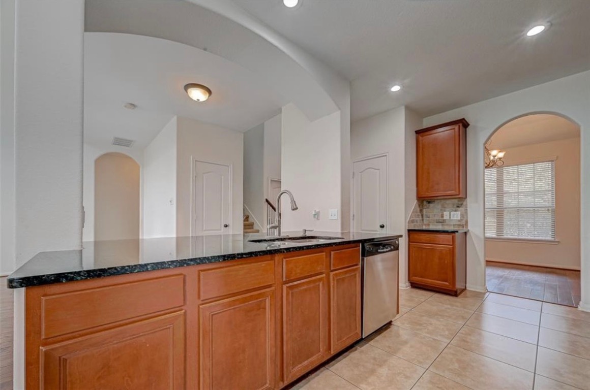 11 Sagamore Ridge Place Spring, TX 77389 - Photo 15 of 35